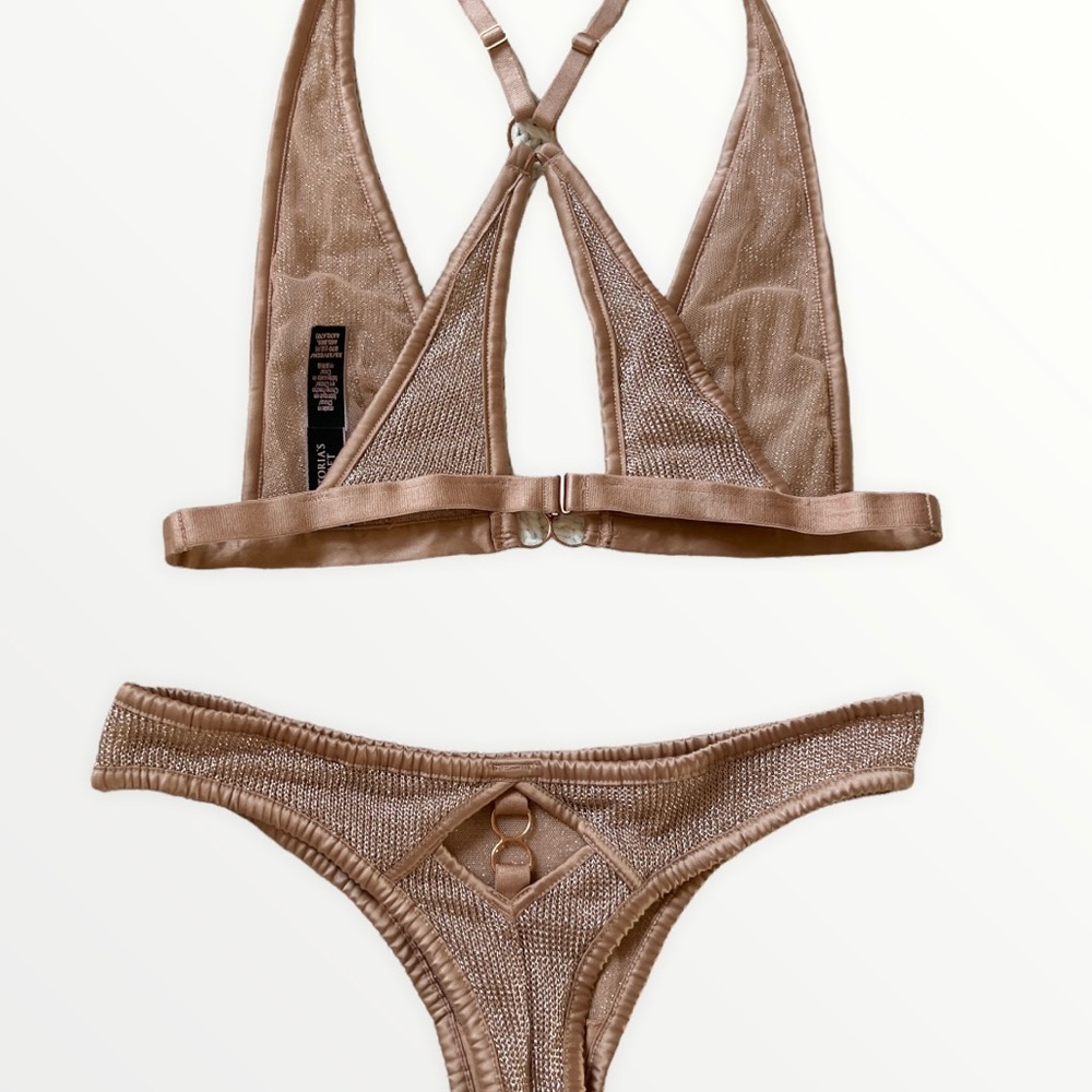 ❤️‍🔥 3 for $55 Sale ❤️‍🔥 Victoria’s Secret- Bralette and Underwear Set